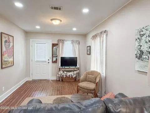 Other - 623 N Wall St, Natchez, MS 39120 photo 2 of 6