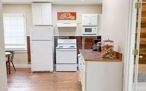 Kitchen - 623 N Wall St, Natchez, MS 39120 photo 5 of 5