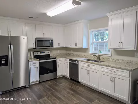 Kitchen - 102 Meadow St, Lucedale, MS 39452 photo 1 of 1