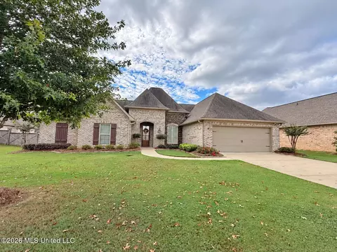 Exterior - 156 Belle Oak Dr, Brandon, MS 39042 photo 2 of 5