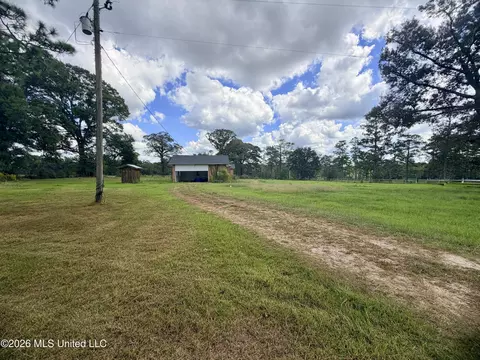 Exterior - 5286 Mississippi 198, Lucedale, MS 39452 photo 4 of 6