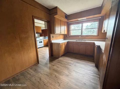 Kitchen - 5286 Mississippi 198, Lucedale, MS 39452 photo 3 of 3