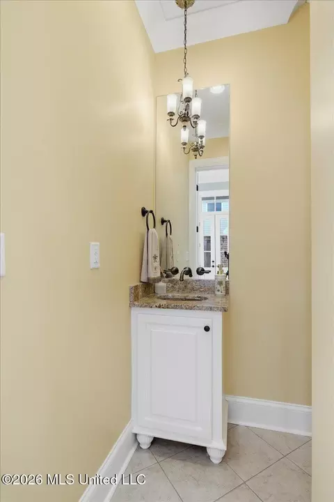 Bath - 234 N Natchez Dr, Madison, MS 39110 photo 1 of 5
