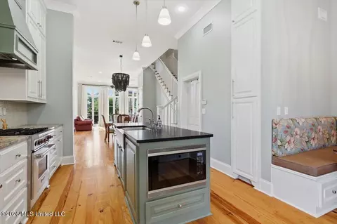 Kitchen - 234 N Natchez Dr, Madison, MS 39110 photo 2 of 4