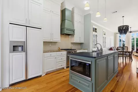 Kitchen - 234 N Natchez Dr, Madison, MS 39110 photo 1 of 4