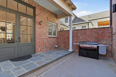 Exterior - 234 N Natchez Dr, Madison, MS 39110 photo 2 of 4