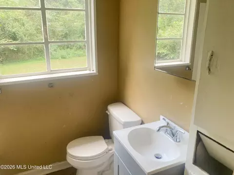 1007 Winn St, Jackson, MS 39204 photo 9