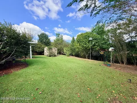 Exterior - 2023 S Cobblestone Cv, Brandon, MS 39042 photo 11 of 14