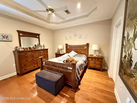 Bedroom - 2023 S Cobblestone Cv, Brandon, MS 39042 photo 2 of 4