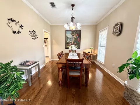 Dining - 2023 S Cobblestone Cv, Brandon, MS 39042 photo 1 of 3