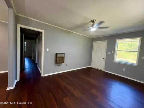 Living - 45 Delta Dr, Fayette, MS 39069 photo 2 of 3