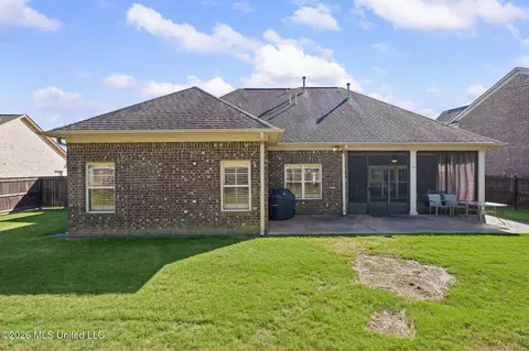 Exterior - 2060 Jefferson Pkwy, Hernando, MS 38632 photo 7 of 8