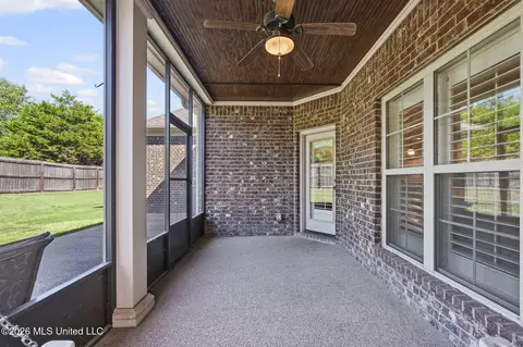 Exterior - 2060 Jefferson Pkwy, Hernando, MS 38632 photo 5 of 8