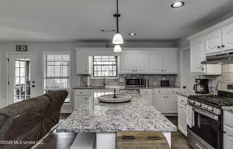Kitchen - 255 Spring Creek Rd, Flora, MS 39071 photo 7 of 7