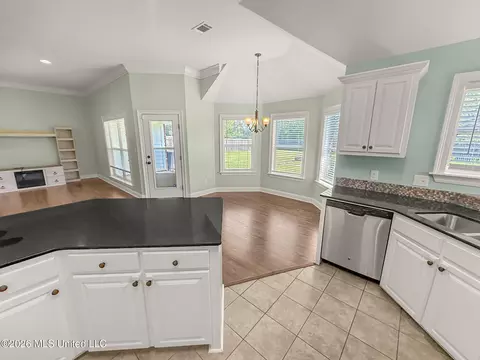 Kitchen - 1019 Mindy Ln, Summit, MS 39666 photo 3 of 3