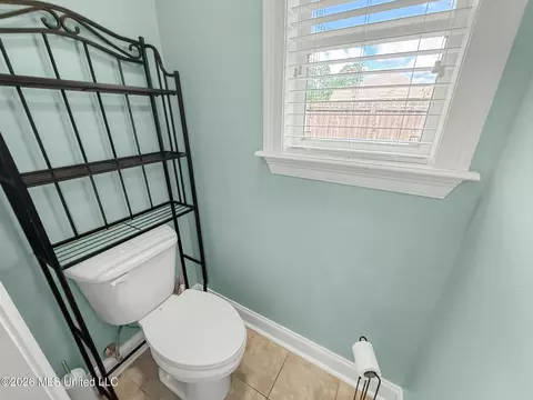 Bath - 1019 Mindy Ln, Summit, MS 39666 photo 3 of 5