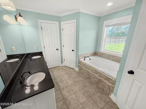 Bath - 1019 Mindy Ln, Summit, MS 39666 photo 1 of 5