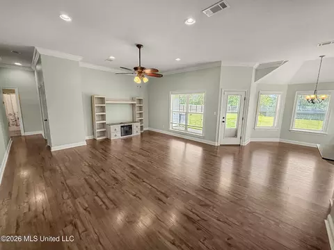 Living - 1019 Mindy Ln, Summit, MS 39666 photo 2 of 3