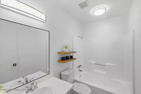 Bath - 4336 Cypress, Jackson, MS 39212 photo 3 of 3