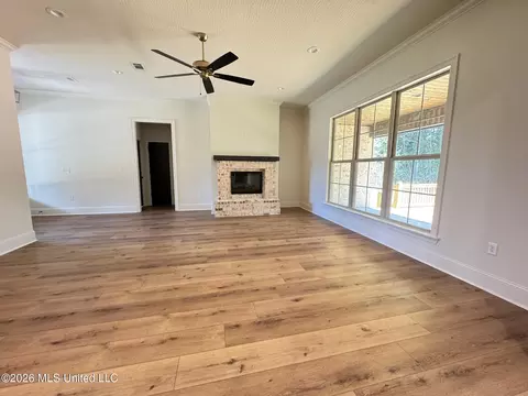 Living - 4 Stampede Pass, Sumrall, MS 39482 photo 1 of 4