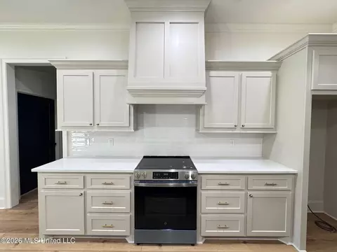 Kitchen - 4 Stampede Pass, Sumrall, MS 39482 photo 4 of 6
