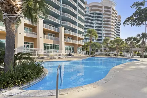 2228 Beach Dr #1002, Gulfport, MS 39507