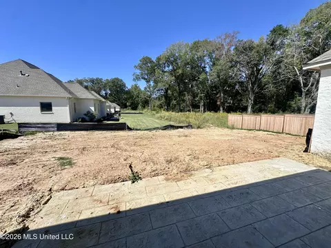 Exterior - 352 Aurora Cir, Canton, MS 39046 photo 4 of 5
