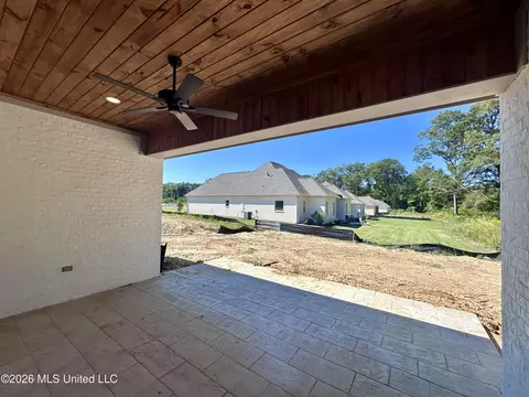 Exterior - 352 Aurora Cir, Canton, MS 39046 photo 2 of 5