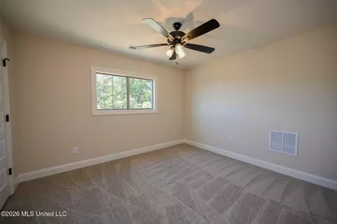 Bedroom - 2960 Molly Cv, Nesbit, MS 38651 photo 3 of 6