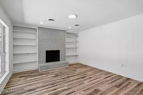 Living - 1226 Ferncrest Dr, Jackson, MS 39211 photo 7 of 7