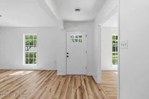 Entry Way - 1226 Ferncrest Dr, Jackson, MS 39211 photo 1 of 1
