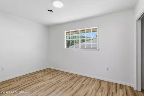 Bedroom - 1226 Ferncrest Dr, Jackson, MS 39211 photo 4 of 5
