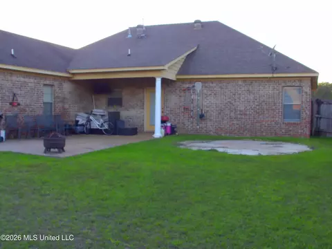 Exterior - 337 Towne St, Brandon, MS 39042 photo 5 of 5