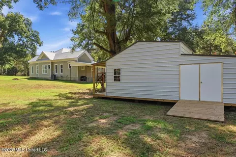 Exterior - 165 Second St, Flora, MS 39071 photo 6 of 8