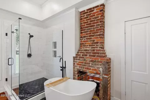 Bath - 165 Second St, Flora, MS 39071 photo 3 of 6