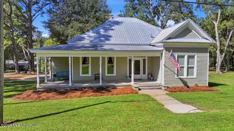 Exterior - 165 Second St, Flora, MS 39071 photo 8 of 8