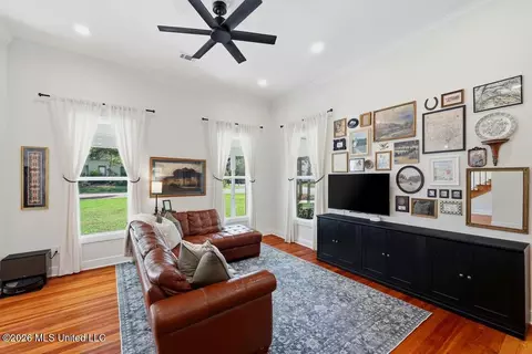 Living - 165 Second St, Flora, MS 39071 photo 2 of 3