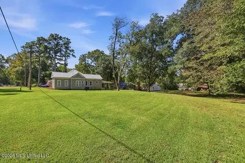 Exterior - 165 Second St, Flora, MS 39071 photo 3 of 8