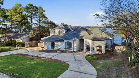 Exterior - 205 Audubon Point Dr, Brandon, MS 39047 photo 17 of 20