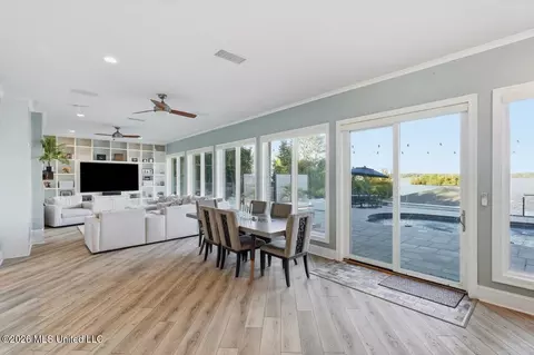 Dining - 205 Audubon Point Dr, Brandon, MS 39047 photo 1 of 3