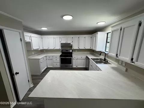 Kitchen - 4022 Pleasant Hill Dr, Summit, MS 39666 photo 1 of 1