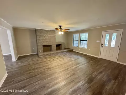 Living - 4022 Pleasant Hill Dr, Summit, MS 39666 photo 1 of 3