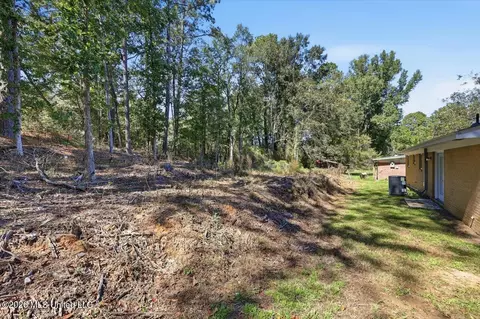Exterior - 622 11th Ave, Magee, MS 39111 photo 3 of 3