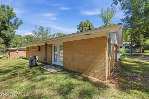 Exterior - 622 11th Ave, Magee, MS 39111 photo 1 of 3