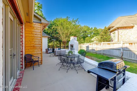 Exterior - 121 Vinca Dr, Madison, MS 39110 photo 15 of 16