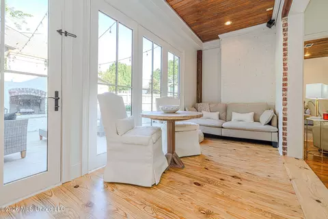 Dining - 121 Vinca Dr, Madison, MS 39110 photo 4 of 5