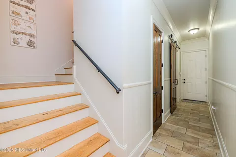 Entry Way - 121 Vinca Dr, Madison, MS 39110 photo 3 of 4