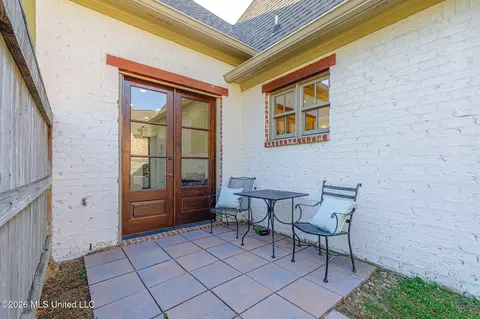 Exterior - 121 Vinca Dr, Madison, MS 39110 photo 3 of 16