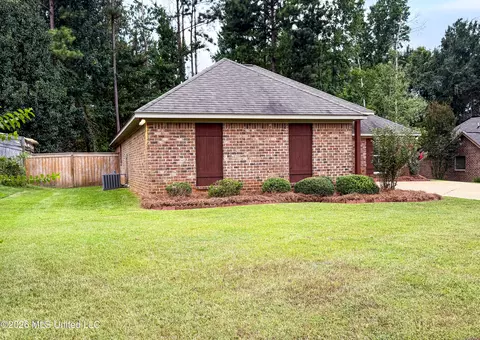 Exterior - 154 Notting Hill Pl, Canton, MS 39046 photo 3 of 12
