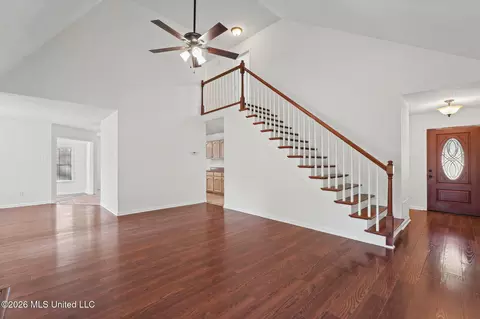 Entry Way - 5870 Morganton Dr, Olive Branch, MS 38654 photo 1 of 3